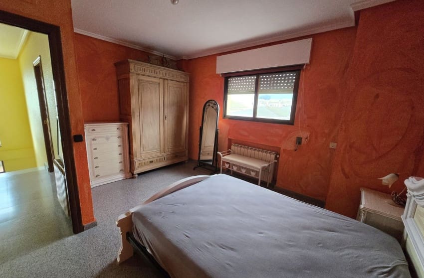 5 soverom Villa til salgs i Salinas med svømmebasseng - € 199 995 (Ref: 9473642)