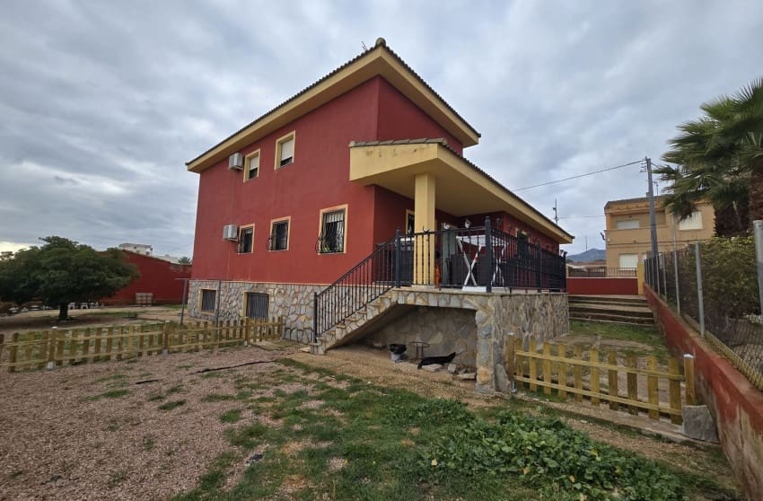 5 soverom Villa til salgs i Salinas med svømmebasseng - € 199 995 (Ref: 9473642)