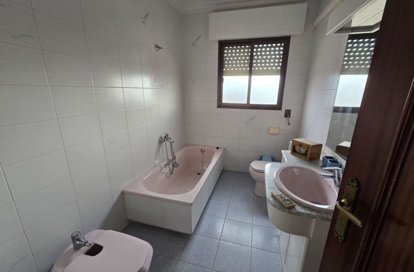 5 soverom Villa til salgs i Salinas med svømmebasseng - € 199 995 (Ref: 9473642)