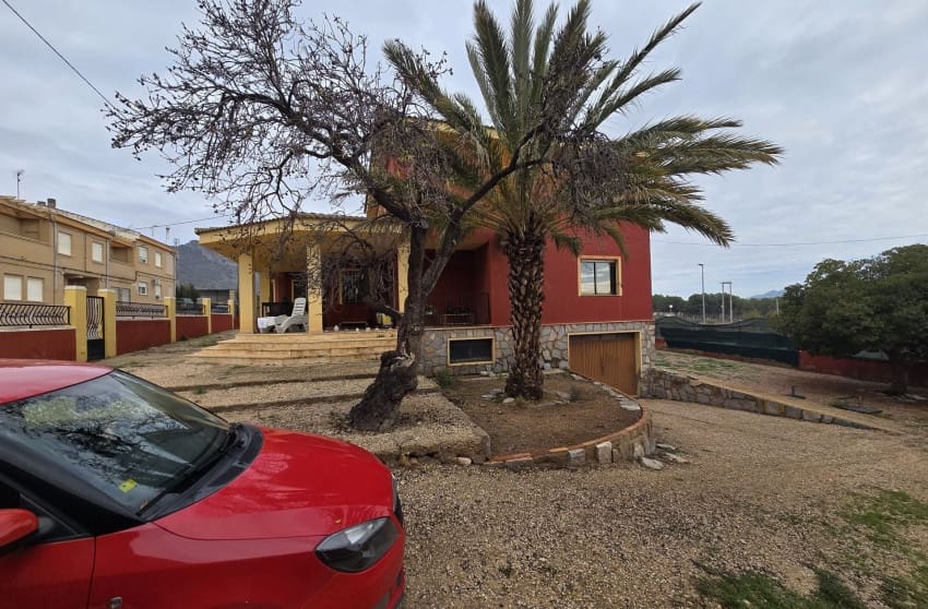 5 soverom Villa til salgs i Salinas med svømmebasseng - € 199 995 (Ref: 9473642)