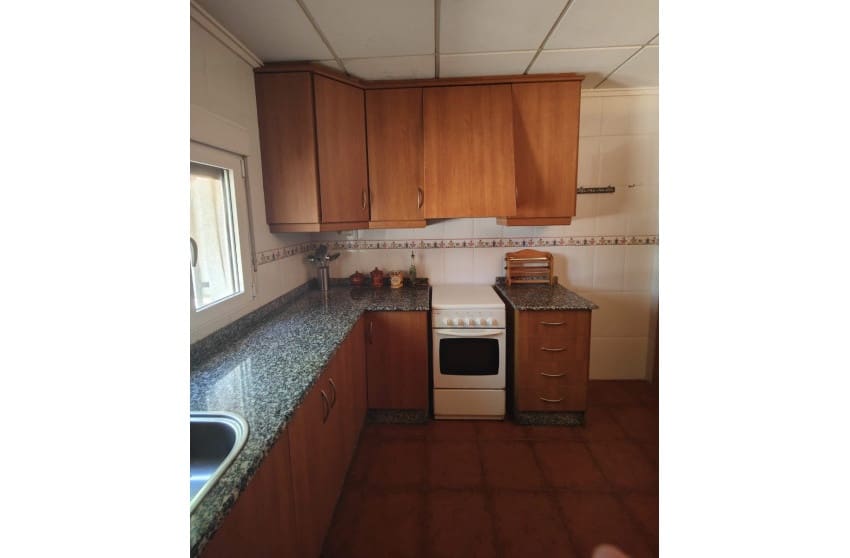 3 chambre Finca/Maison de Campagne à vendre à Yecla avec piscine garage - 210 000 € (Ref: 9473644)