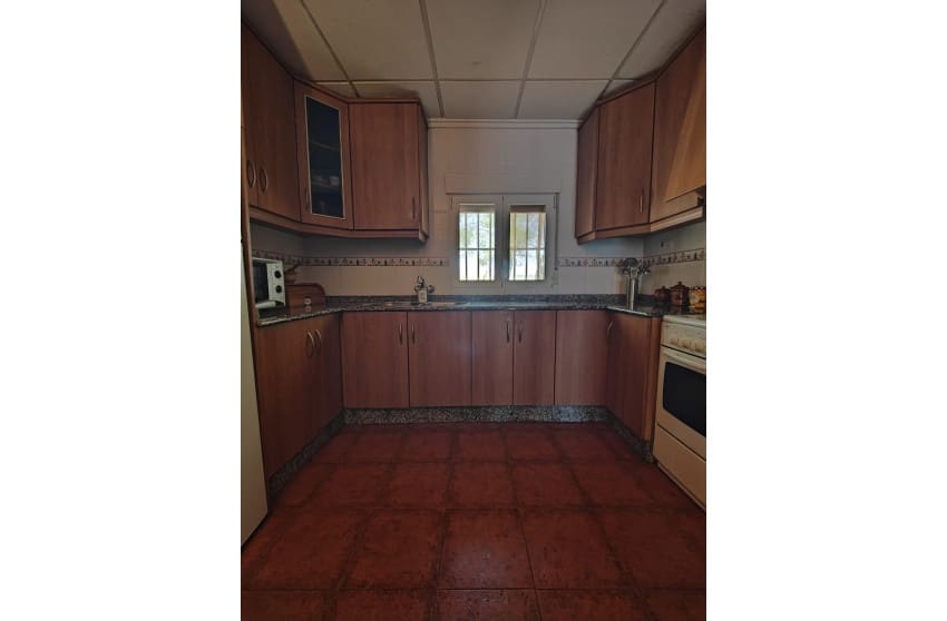 3 chambre Finca/Maison de Campagne à vendre à Yecla avec piscine garage - 210 000 € (Ref: 9473644)