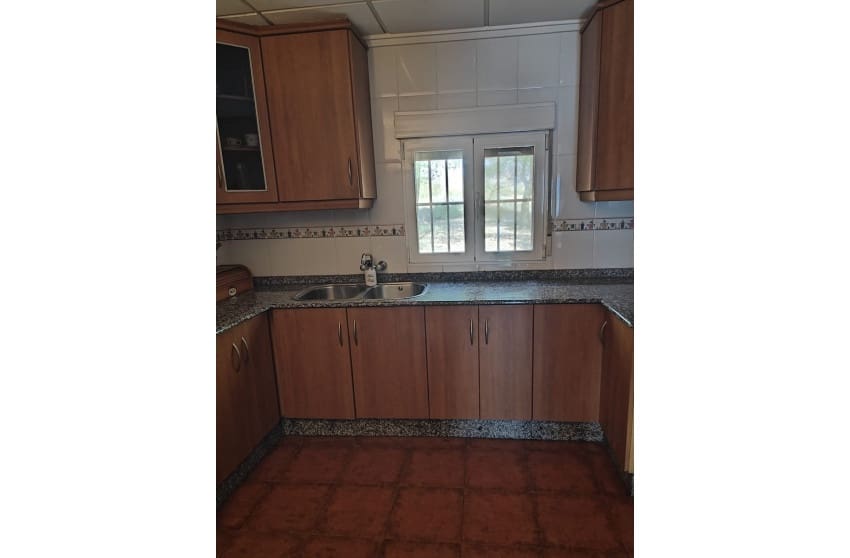 3 chambre Finca/Maison de Campagne à vendre à Yecla avec piscine garage - 210 000 € (Ref: 9473644)