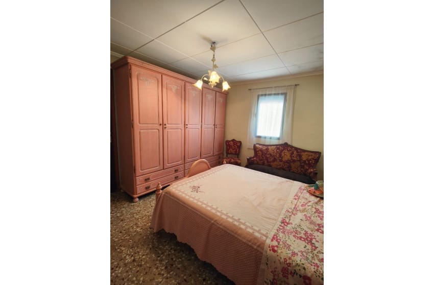 3 chambre Finca/Maison de Campagne à vendre à Yecla avec piscine garage - 210 000 € (Ref: 9473644)