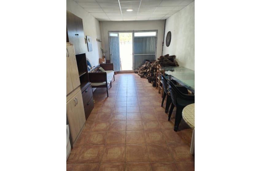 3 chambre Finca/Maison de Campagne à vendre à Yecla avec piscine garage - 210 000 € (Ref: 9473644)