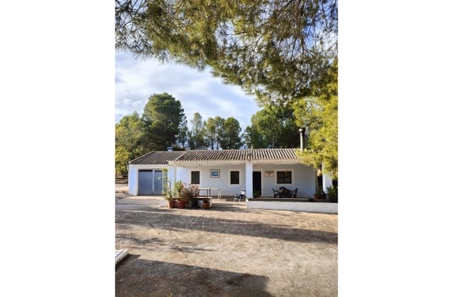 3 chambre Finca/Maison de Campagne à vendre à Yecla avec piscine garage - 210 000 € (Ref: 9473644)