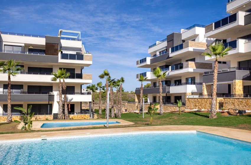 2 bedroom Apartment for sale in Los Altos with pool - € 285,000 (Ref: 9496628)