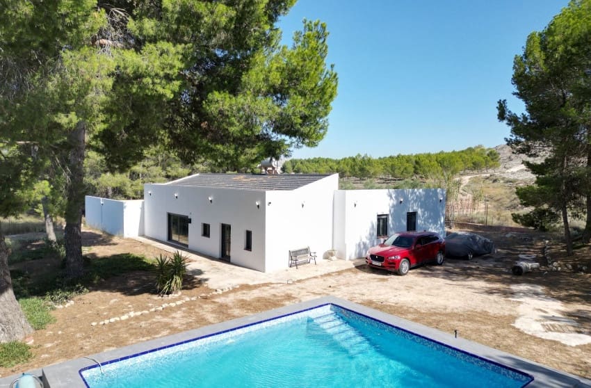4 slaapkamer Villa te koop in Villena met zwembad - € 299.995 (Ref: 9506638)