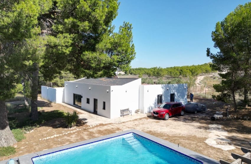 4 slaapkamer Villa te koop in Villena met zwembad - € 299.995 (Ref: 9506638)