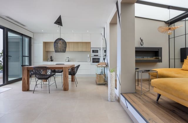 3 bedroom Villa for sale in Benijófar with pool - € 449,900 (Ref: 9506641)