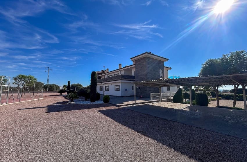 8 slaapkamer Villa te koop in Crevillente / Crevillent met zwembad - € 680.000 (Ref: 9536474)