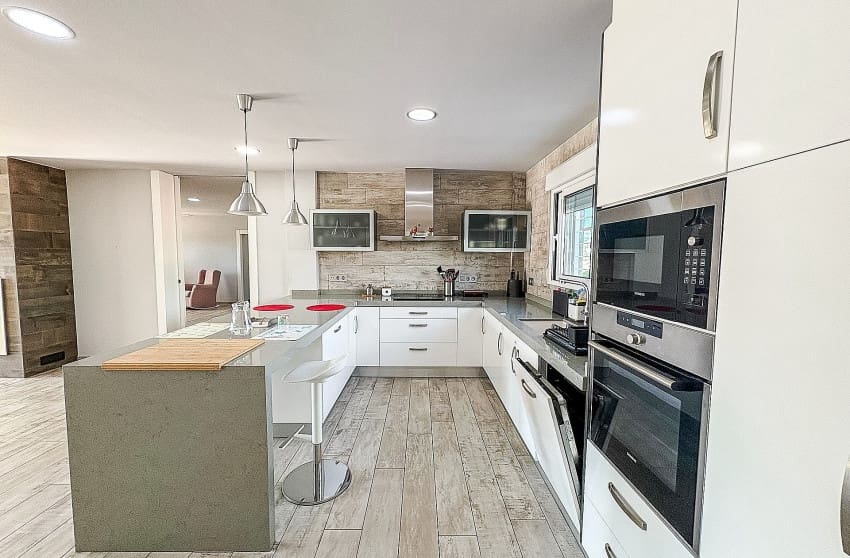 8 slaapkamer Villa te koop in Crevillente / Crevillent met zwembad - € 680.000 (Ref: 9536474)