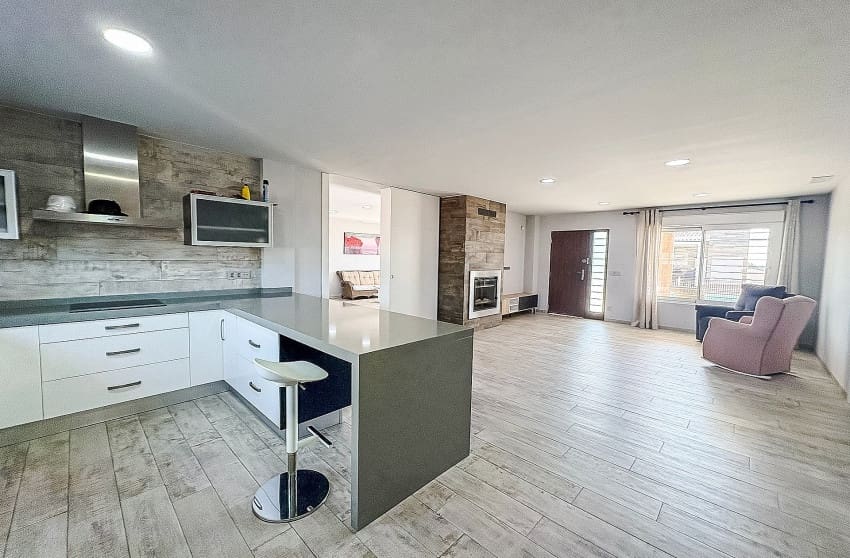 8 slaapkamer Villa te koop in Crevillente / Crevillent met zwembad - € 680.000 (Ref: 9536474)