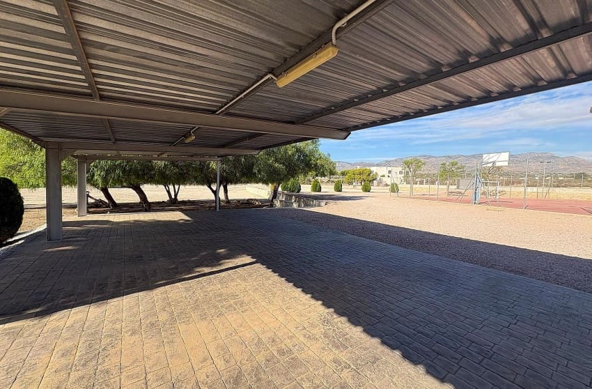 8 slaapkamer Villa te koop in Crevillente / Crevillent met zwembad - € 680.000 (Ref: 9536474)