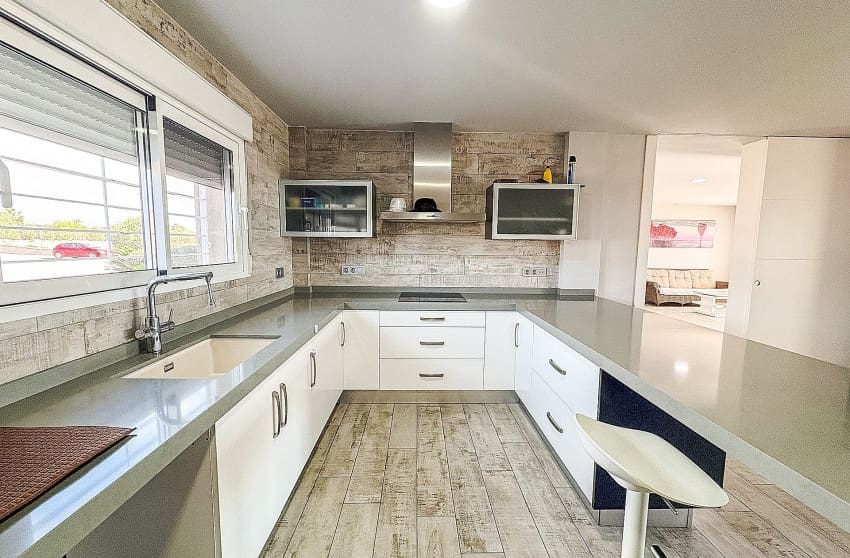 8 slaapkamer Villa te koop in Crevillente / Crevillent met zwembad - € 680.000 (Ref: 9536474)