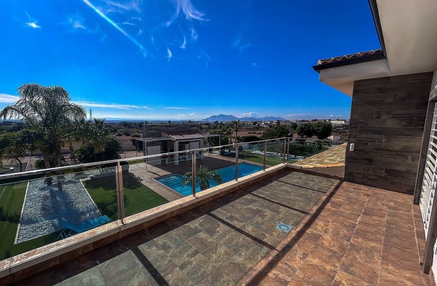 8 slaapkamer Villa te koop in Crevillente / Crevillent met zwembad - € 680.000 (Ref: 9536474)