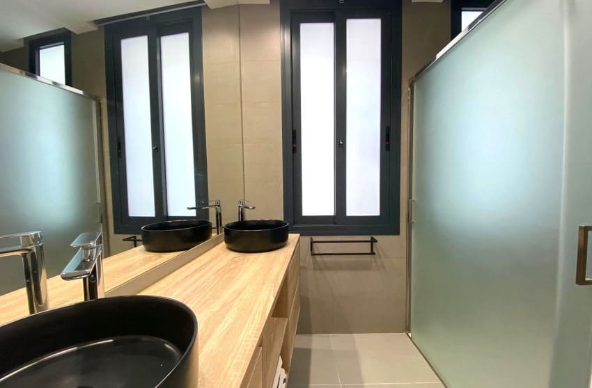 2 slaapkamer Villa te koop in Monforte del Cid met zwembad - € 340.000 (Ref: 9536476)