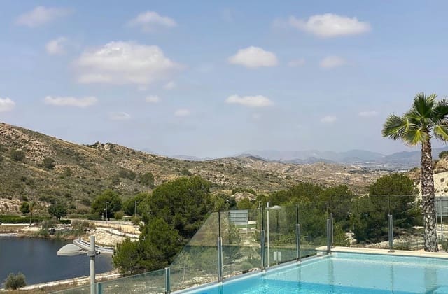 2 Zimmer Villa zu verkaufen in Monforte del Cid mit Pool - 340.000 € (Ref: 9536476)