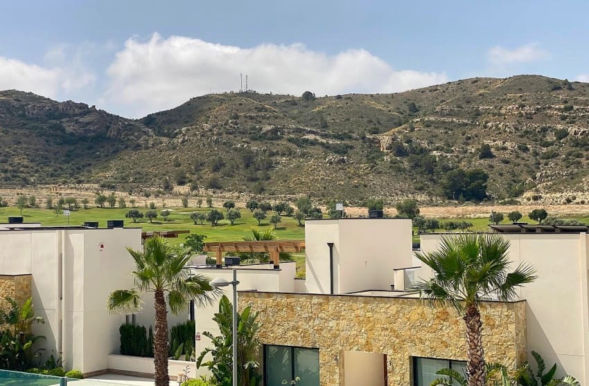 2 slaapkamer Villa te koop in Monforte del Cid met zwembad - € 340.000 (Ref: 9536476)