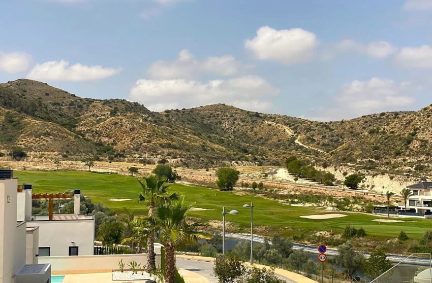 2 slaapkamer Villa te koop in Monforte del Cid met zwembad - € 340.000 (Ref: 9536476)