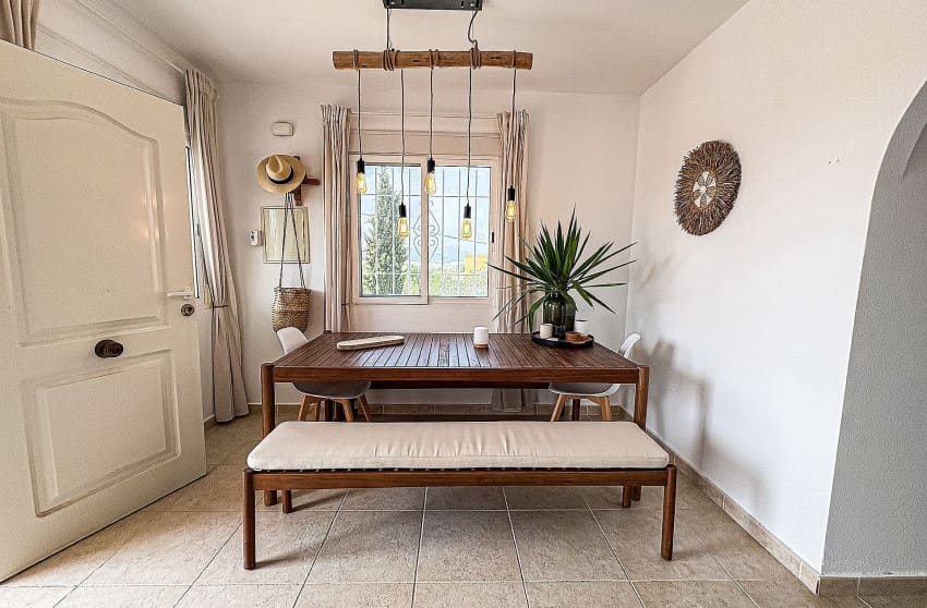 5 makuuhuone Huvila myytävänä paikassa Pinoso mukana uima-altaan - 425 000 € (Ref: 9536477)