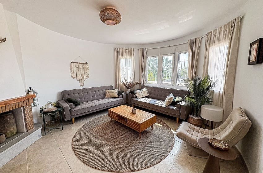 5 makuuhuone Huvila myytävänä paikassa Pinoso mukana uima-altaan - 425 000 € (Ref: 9536477)