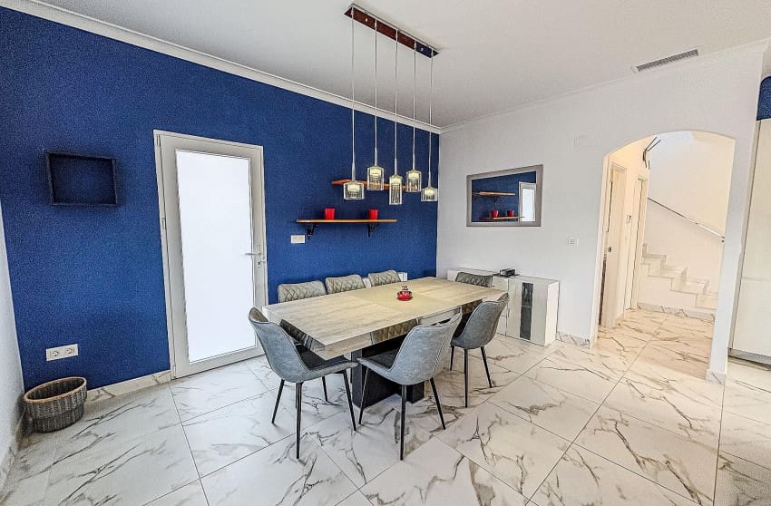 4 makuuhuone Huvila myytävänä paikassa Pinoso mukana uima-altaan - 525 000 € (Ref: 9536479)