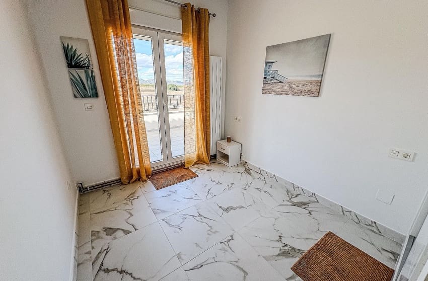 4 makuuhuone Huvila myytävänä paikassa Pinoso mukana uima-altaan - 525 000 € (Ref: 9536479)