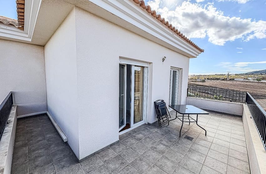 4 makuuhuone Huvila myytävänä paikassa Pinoso mukana uima-altaan - 525 000 € (Ref: 9536479)