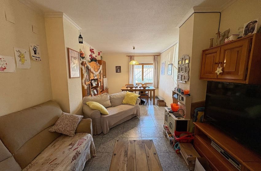 6 bedroom Townhouse for sale in Monovar / Monover with pool - € 179,995 (Ref: 9536480)