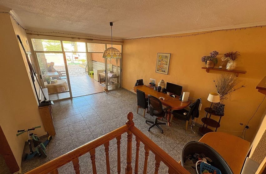 6 bedroom Townhouse for sale in Monovar / Monover with pool - € 179,995 (Ref: 9536480)