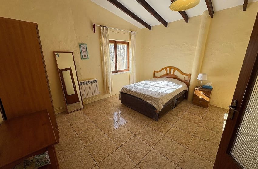 6 bedroom Townhouse for sale in Monovar / Monover with pool - € 179,995 (Ref: 9536480)