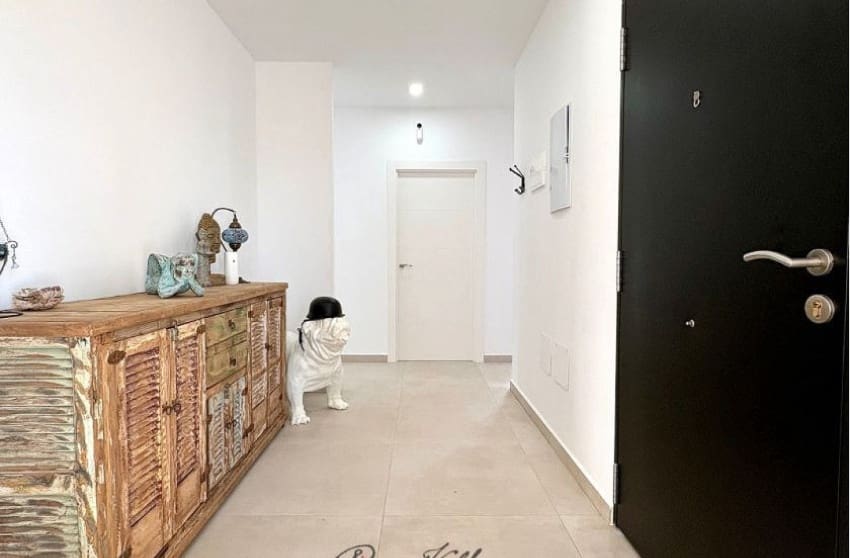 4 bedroom Villa for sale in Pinoso with pool - € 449,950 (Ref: 9536481)