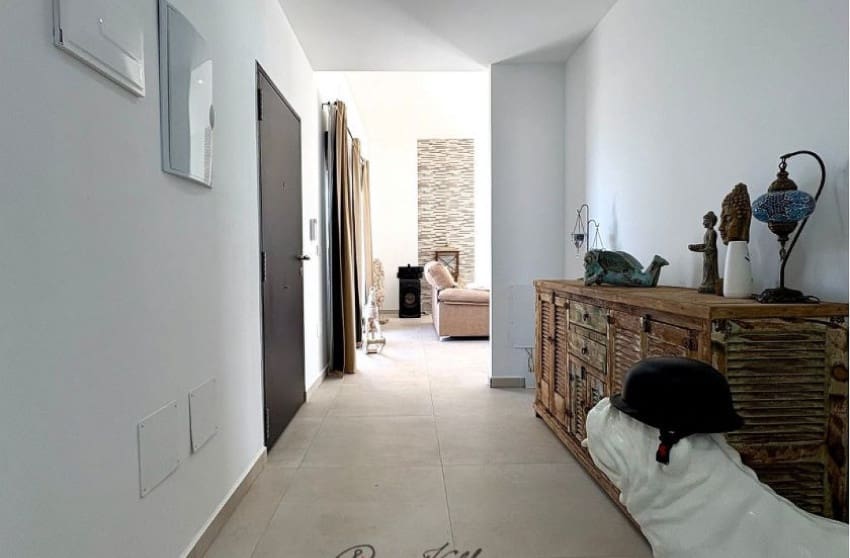 4 bedroom Villa for sale in Pinoso with pool - € 449,950 (Ref: 9536481)