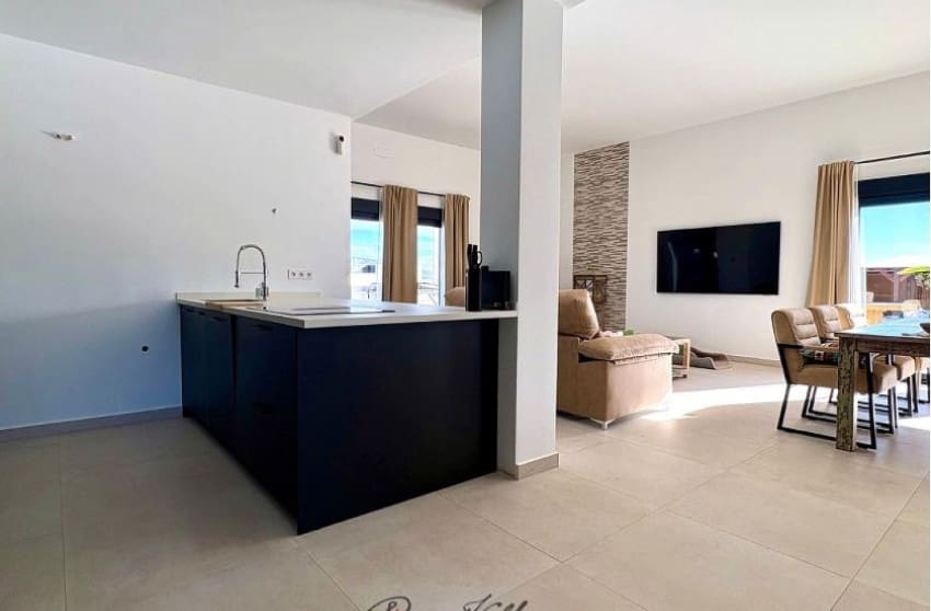 4 bedroom Villa for sale in Pinoso with pool - € 449,950 (Ref: 9536481)