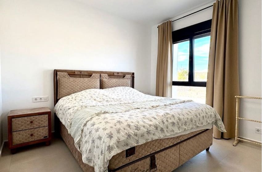 4 bedroom Villa for sale in Pinoso with pool - € 449,950 (Ref: 9536481)