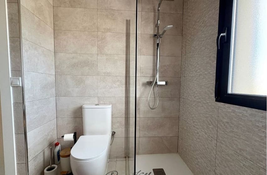 4 bedroom Villa for sale in Pinoso with pool - € 449,950 (Ref: 9536481)