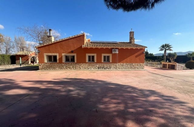 4 soveværelse Villa til salg i Salinas med swimmingpool - € 399.995 (Ref: 9536482)