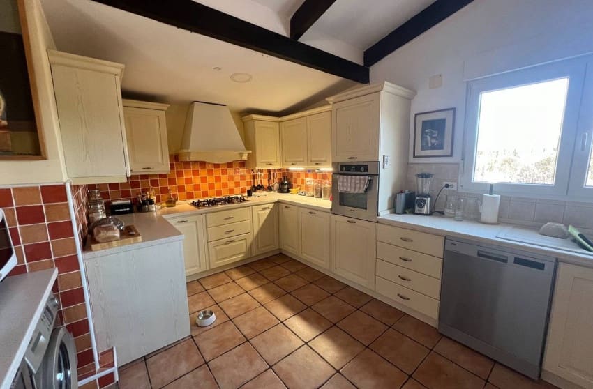 4 soveværelse Villa til salg i Salinas med swimmingpool - € 399.995 (Ref: 9536482)