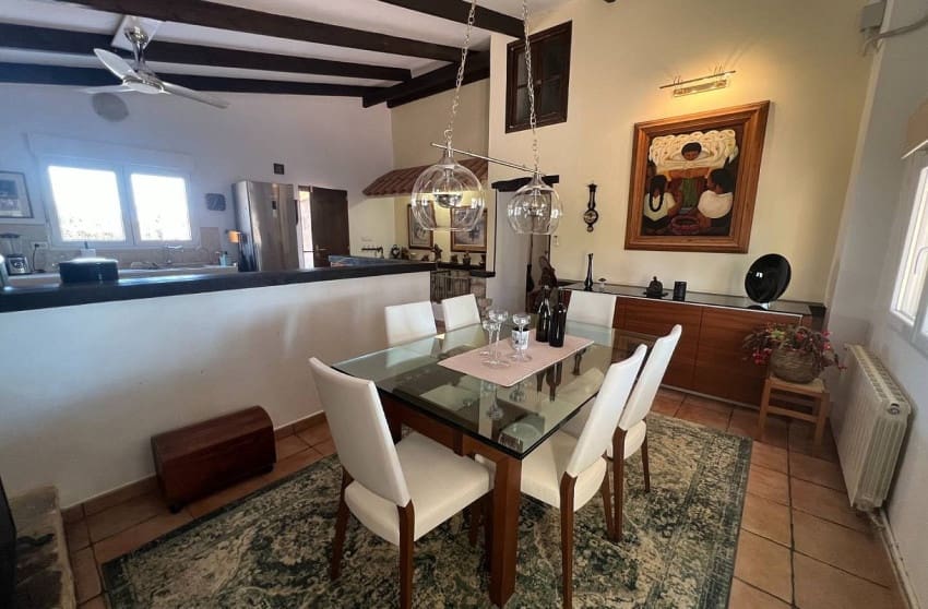 4 soveværelse Villa til salg i Salinas med swimmingpool - € 399.995 (Ref: 9536482)