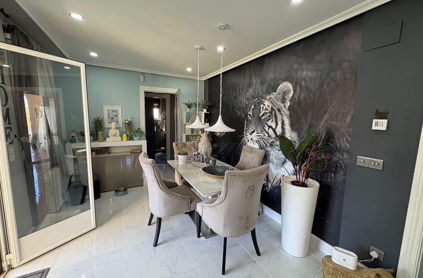 Chalet de 3 habitaciones en Biar en venta con piscina - 349.995 € (Ref: 9536483)