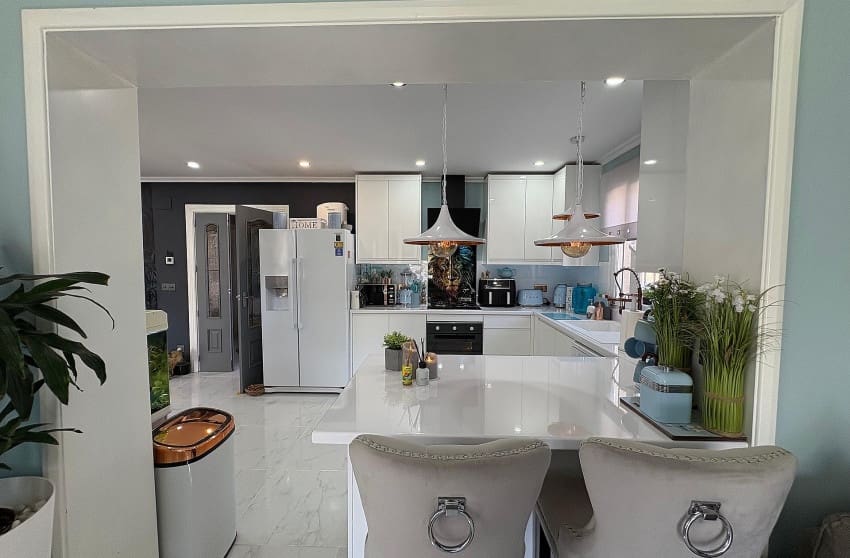 Chalet de 3 habitaciones en Biar en venta con piscina - 349.995 € (Ref: 9536483)