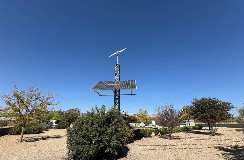 Chalet de 3 habitaciones en Biar en venta con piscina - 349.995 € (Ref: 9536483)