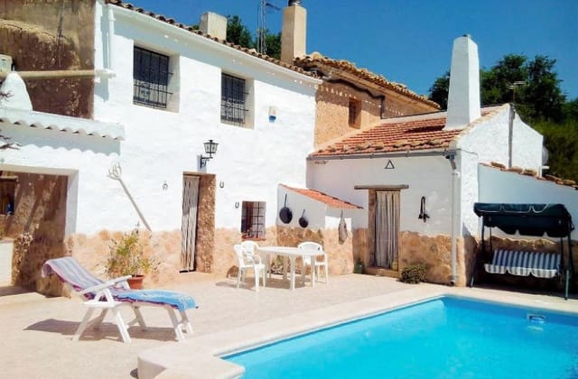 5 chambre Villa/Maison Semi-Mitoyenne à vendre à Pinoso avec piscine - 339 995 € (Ref: 9536485)