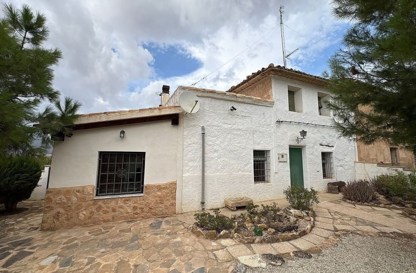 5 chambre Villa/Maison Semi-Mitoyenne à vendre à Pinoso avec piscine - 339 995 € (Ref: 9536485)