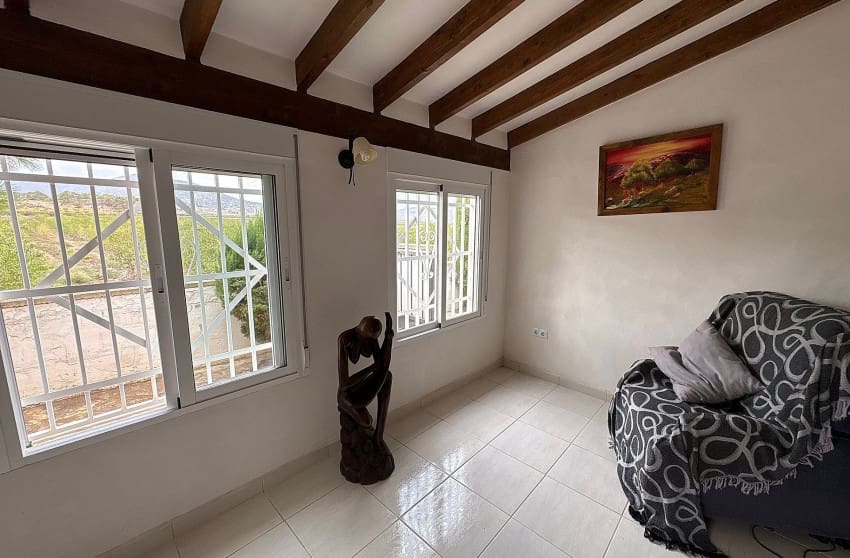 5 chambre Villa/Maison Semi-Mitoyenne à vendre à Pinoso avec piscine - 339 995 € (Ref: 9536485)