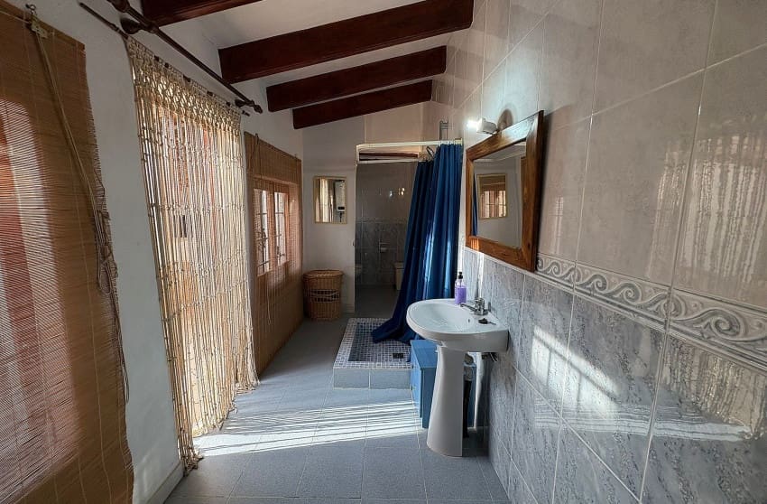 5 chambre Villa/Maison Semi-Mitoyenne à vendre à Pinoso avec piscine - 339 995 € (Ref: 9536485)