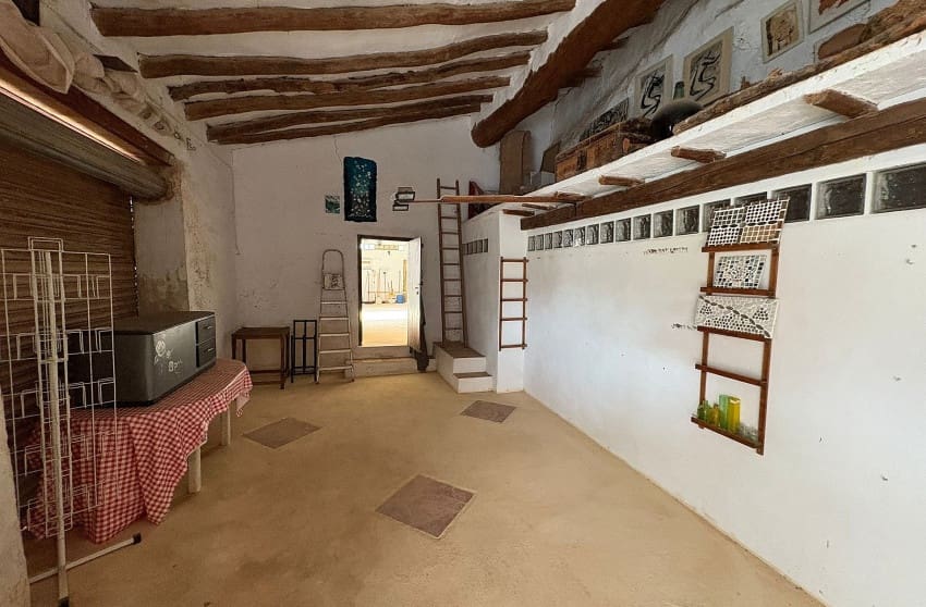 5 chambre Villa/Maison Semi-Mitoyenne à vendre à Pinoso avec piscine - 339 995 € (Ref: 9536485)