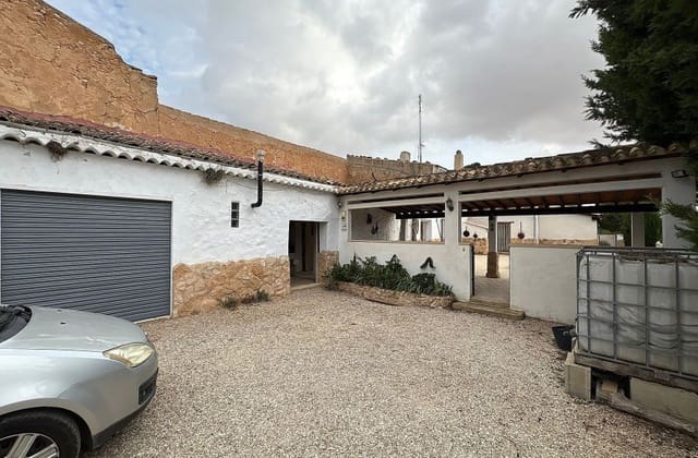 5 chambre Villa/Maison Semi-Mitoyenne à vendre à Pinoso avec piscine - 339 995 € (Ref: 9536485)