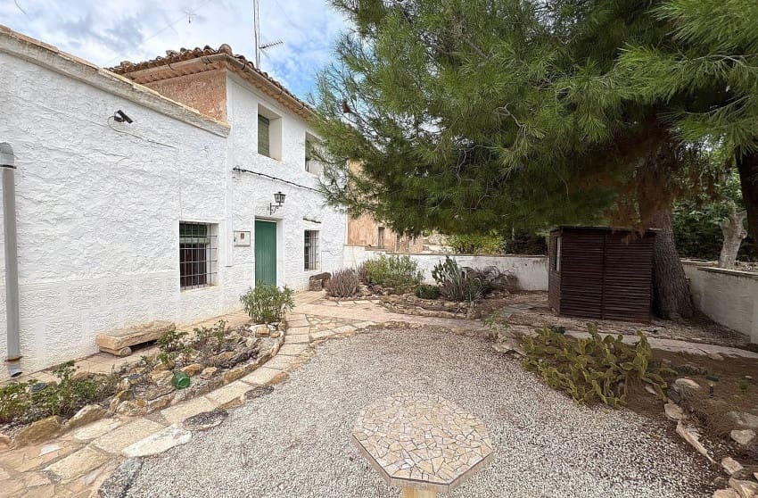 5 chambre Villa/Maison Semi-Mitoyenne à vendre à Pinoso avec piscine - 339 995 € (Ref: 9536485)